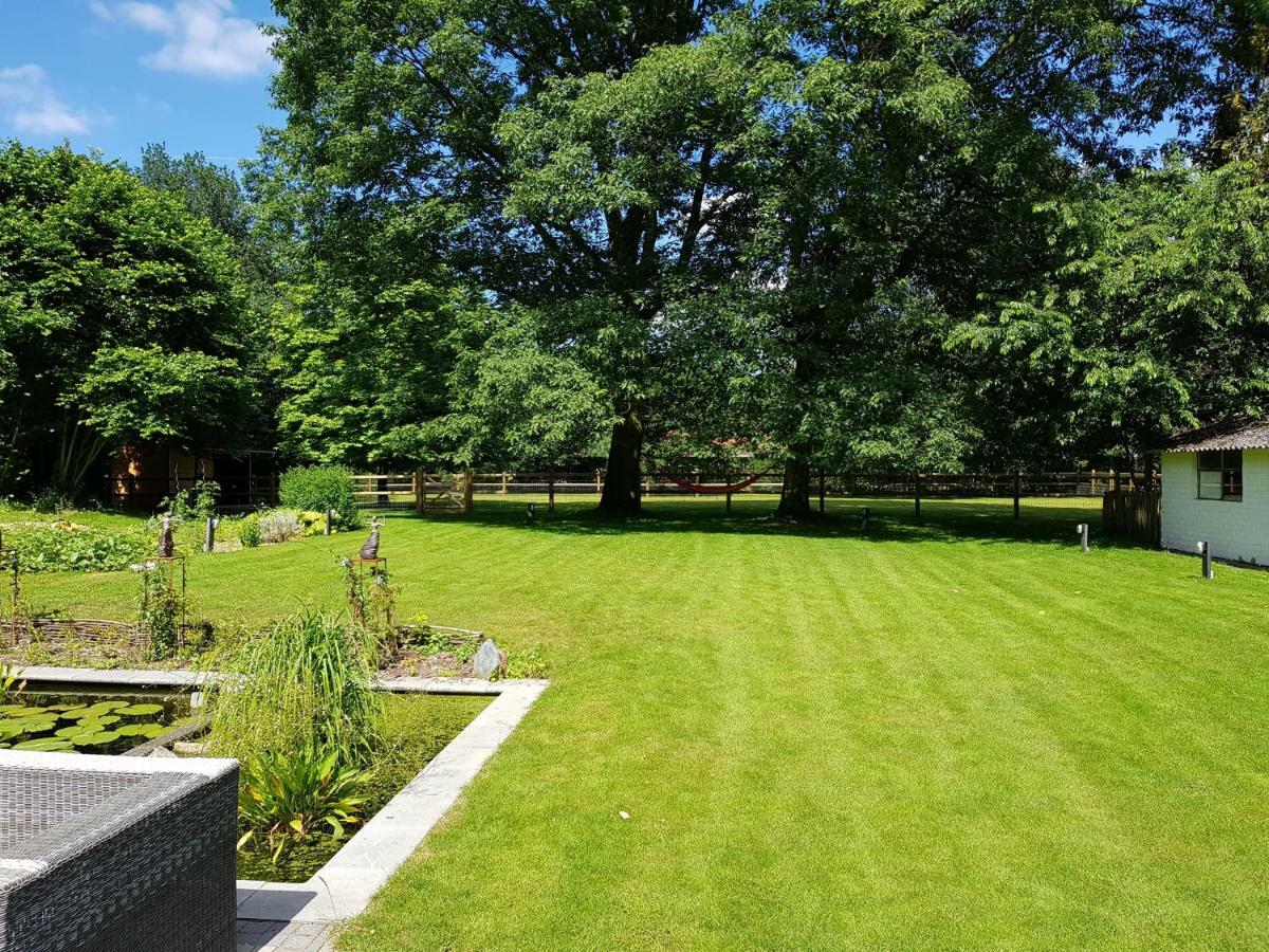 Vila The Two Oaks - Private Garden For Guests Hertsberge Exteriér fotografie
